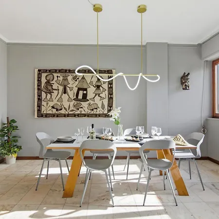 Hostly-the Walls Apartment-near Leaning Tower アパート *